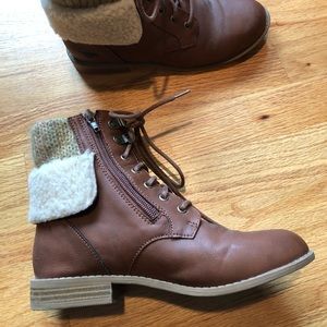 Rocket dog boots